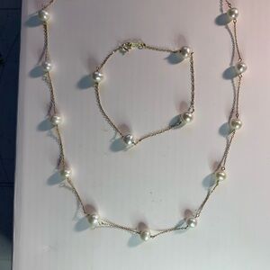 Vintage 10kt Gold Pearl Station Gold Necklace and Bracelet Set. Perfect Shape! 🩷